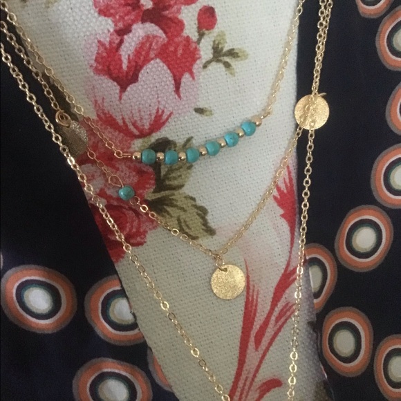 SOLD 🥳3 LAYER BOHO NECKLACE SILVER FEATHER - Picture 4 of 6